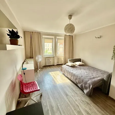 Night Host Trzebnicka 34-36 Free Parking Apartman Wrocław